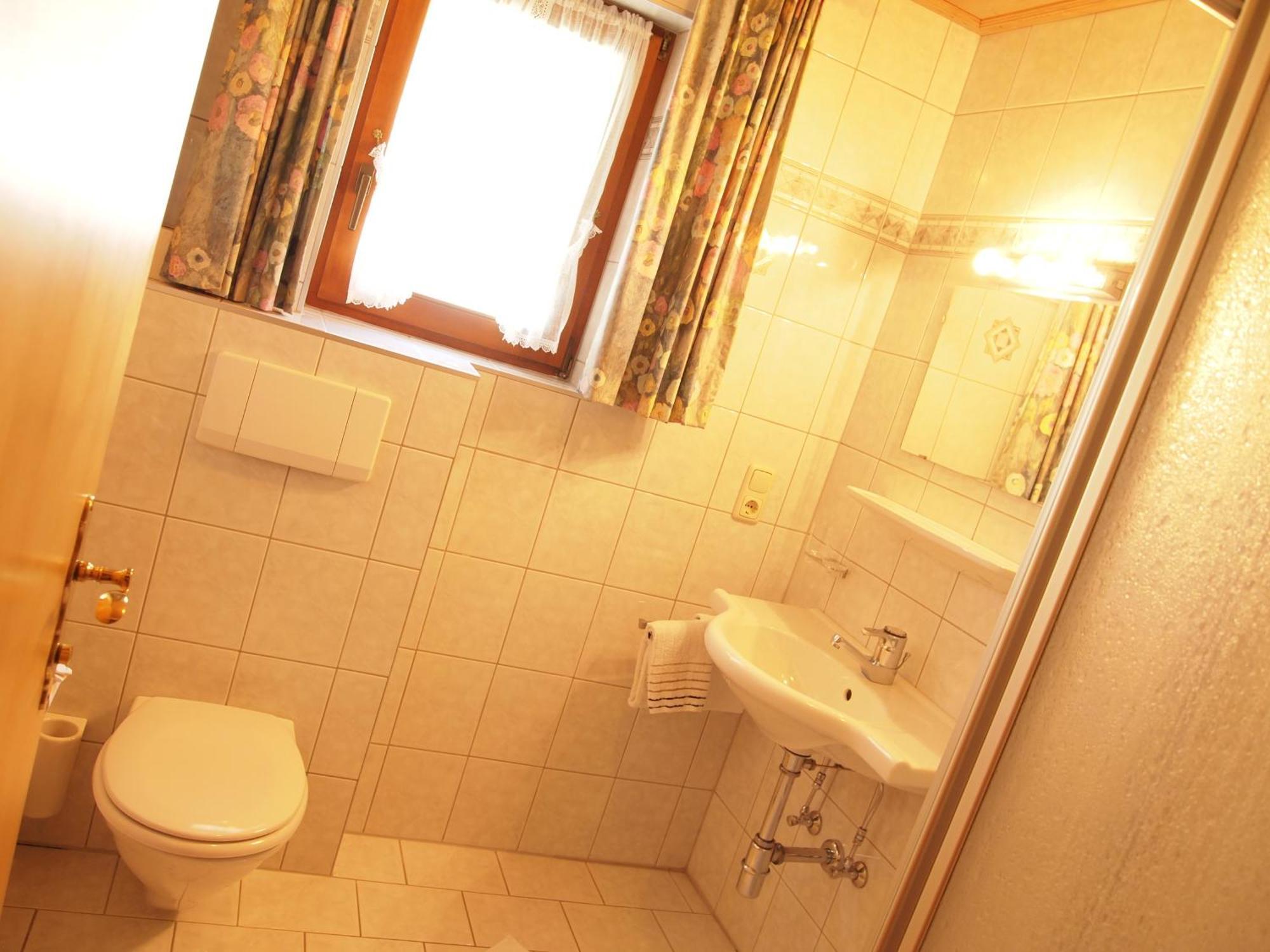 Ferienhaus Waldner เคาเนอร์ทาล ภายนอก รูปภาพ